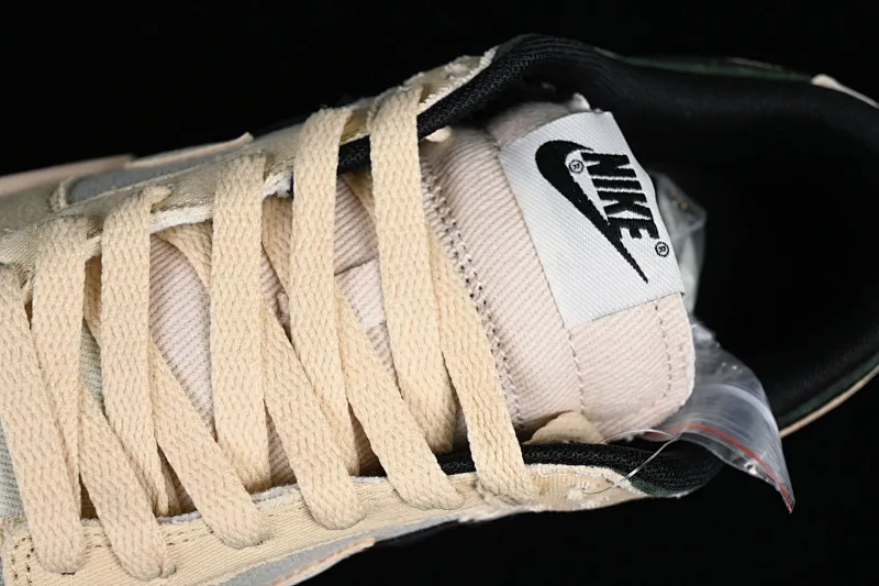 All categories Nk SB Dunk Series Nk SB Dunk Low low-top sneakers Otomo Katsuhiro x Nk SB Dunk Low washed denim canvas double hook Otomo Katsuhiro low-top casual sports skateboard shoes DZ2794-466